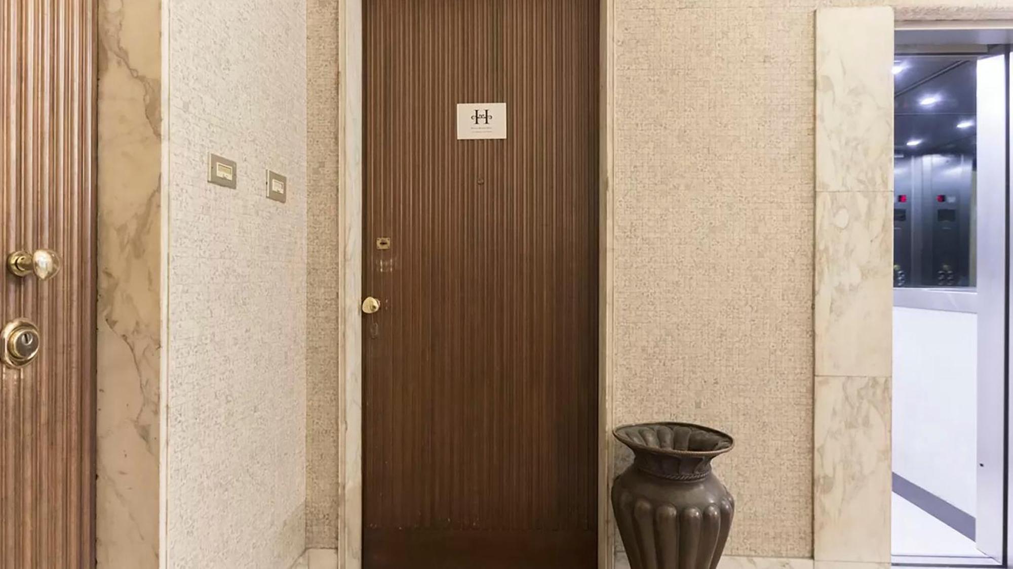 Classbnb - Two Apartments 400 Meters From The Duomo 米兰 外观 照片