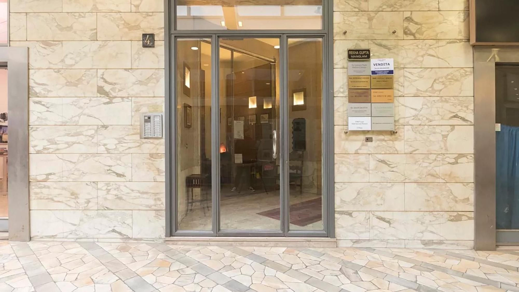 Classbnb - Two Apartments 400 Meters From The Duomo 米兰 外观 照片