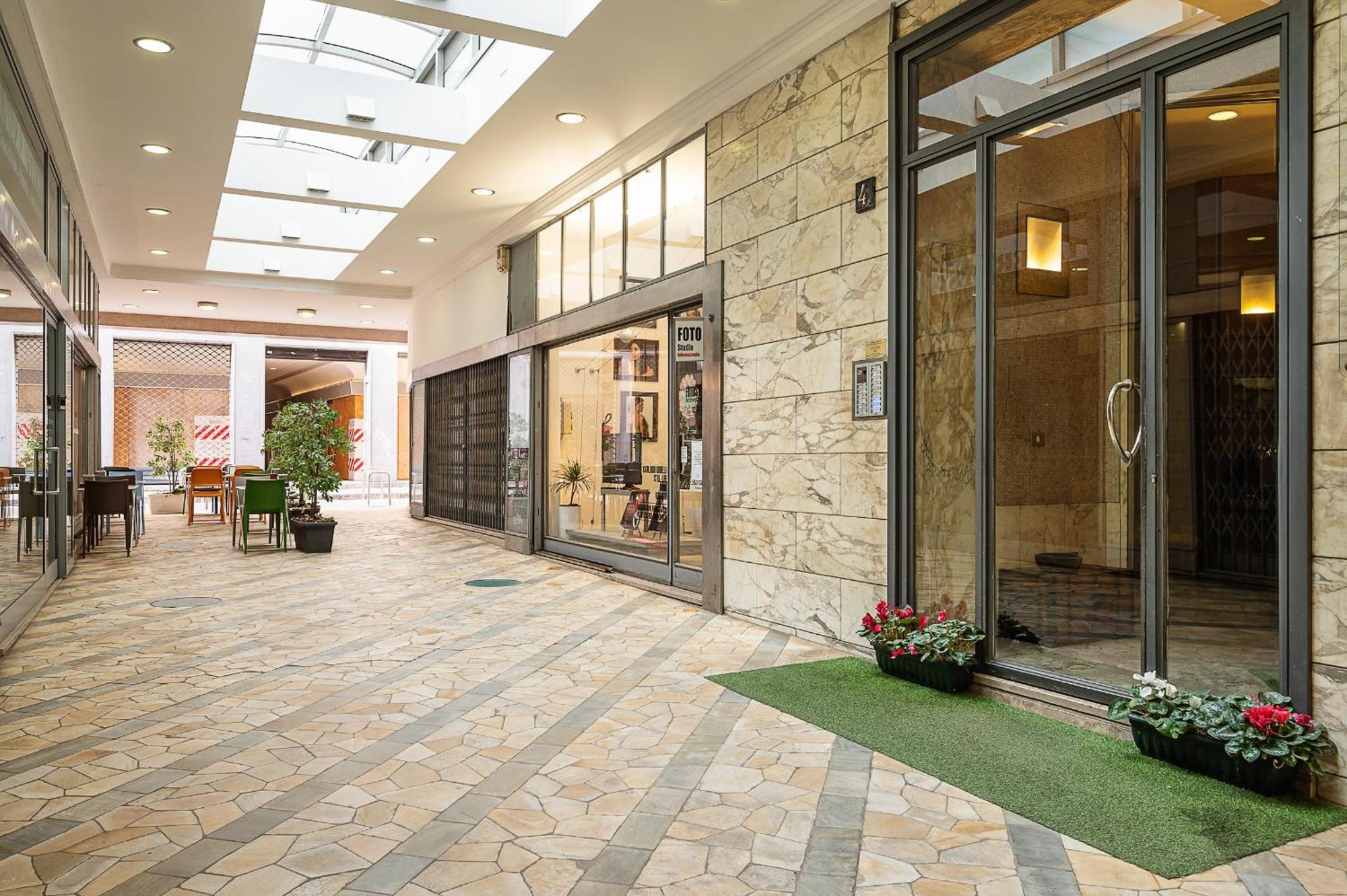 Classbnb - Two Apartments 400 Meters From The Duomo 米兰 外观 照片
